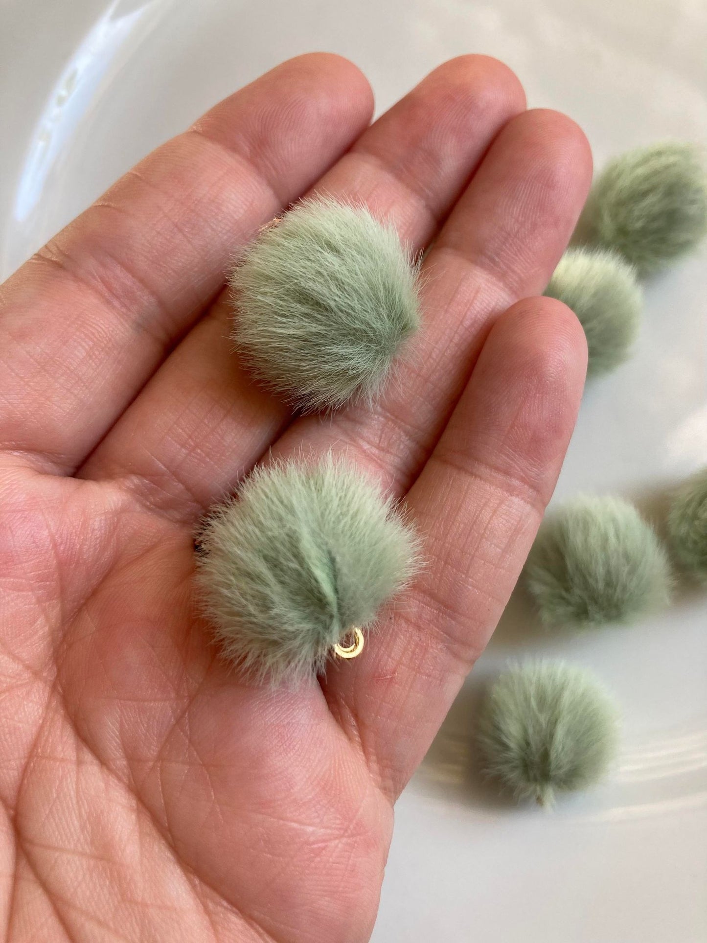 Plush Pompoms 18mm