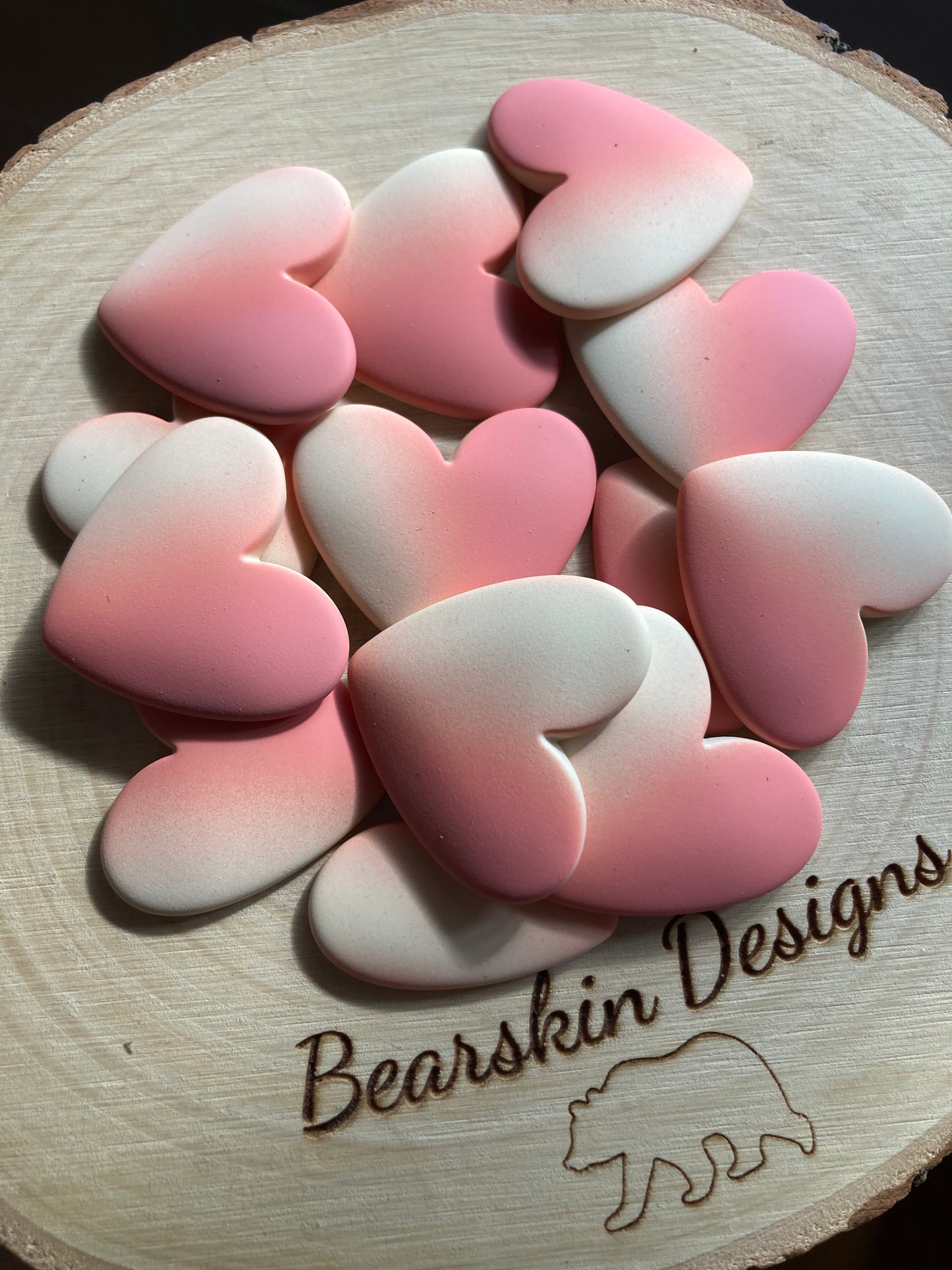 Gradient Hearts 37mm