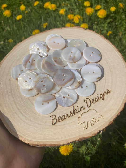 Mother of Pearl Button Cabs 25mm